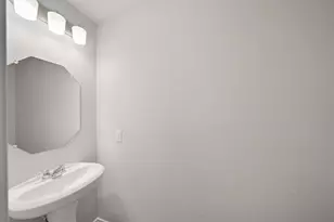 515 16th St, Hempstead, TX 77445 - Photo 12