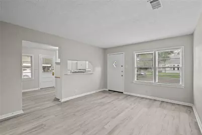 411 Forrest Street, Baytown, TX 77520 - Photo 2