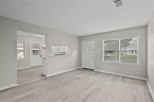 411 Forrest St, Baytown, TX 77520 - Photo 2