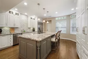 11530 Wickhollow Ln, Houston, TX 77043 - Photo 8