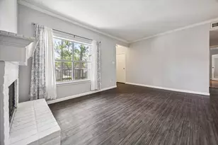 702 Bering Dr, Houston, TX 77057 - Photo 6