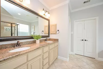 11 S Victoriana Circle, Spring, TX 77389 - Photo 22