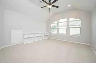 11 S Victoriana Cir, Spring, TX 77389 - Photo 26