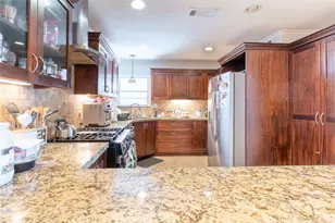 803 Sealy St, Galveston, TX 77550 - Photo 12