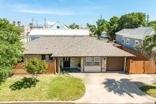 803 Sealy St, Galveston, TX 77550 - Photo 4