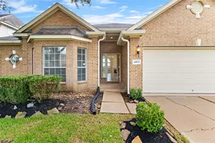 14911 Moss Bridge Ln, Sugar Land, TX 77498 - Photo 2