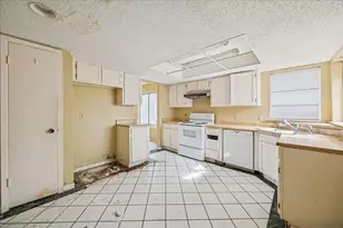 12703 Villawood Ln, Houston, TX 77072 - Photo 4