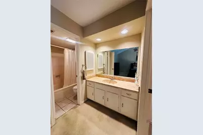 5915 Woodway Place Court, Houston, TX 77057 - Photo 8