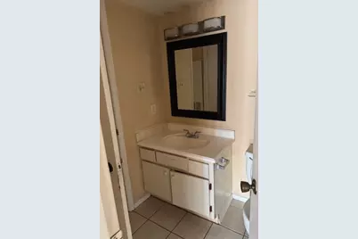 12246 Bob White Drive #122, Houston, TX 77035 - Photo 6