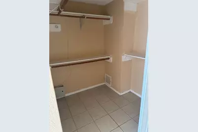 12246 Bob White Drive #122, Houston, TX 77035 - Photo 6
