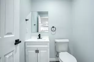 5727 Thrush Dr, Houston, TX 77033 - Photo 8