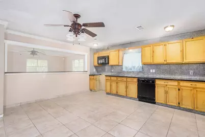 16900 Wellborne Road, Pearland, TX 77584 - Photo 8