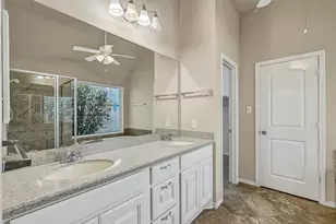 16302 Gentle Slope Ln, Houston, TX 77044 - Photo 24