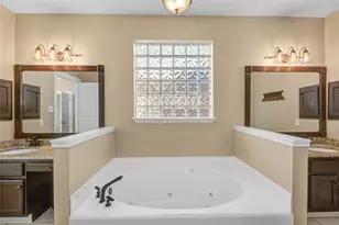 13215 Jessica Ln, Houston, TX 77069 - Photo 16