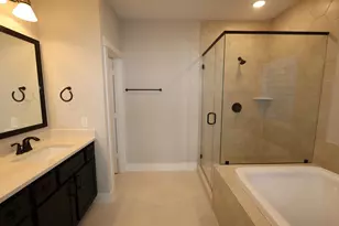 16024 Hayes Pk Dr, Houston, TX 77079 - Photo 12