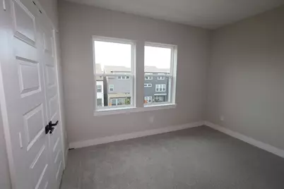 16024 Hayes Park Drive, Houston, TX 77079 - Photo 10
