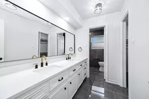 3511 Tree Ln, Houston, TX 77339 - Photo 14