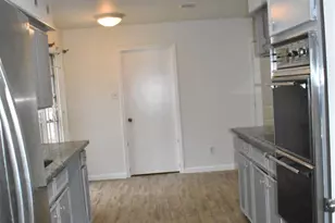10427 Huntington Wood Dr, Houston, TX 77099 - Photo 8