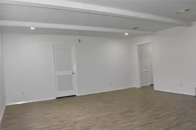 10427 Huntington Wood Drive, Houston, TX 77099 - Photo 14