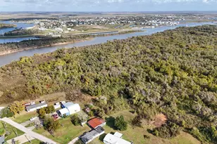 686 Cr 257, Matagorda, TX 77457 - Photo 30