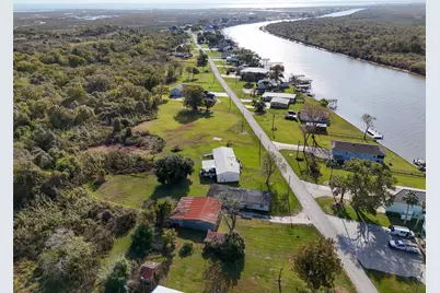 686 County Road 257, Matagorda, TX 77457 - Photo 24