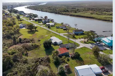 686 County Road 257, Matagorda, TX 77457 - Photo 22