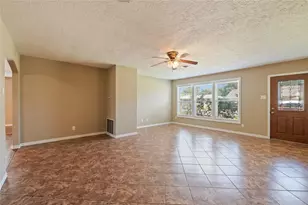 7109 Poplar Dr, Galveston, TX 77551 - Photo 6
