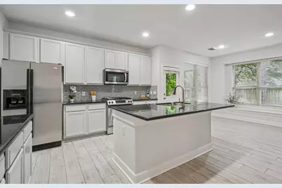 90 Panterra Way, The Woodlands, TX 77382 - Photo 10