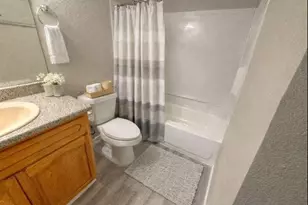 3085 Walnut Bend Ln, Houston, TX 77042 - Photo 10