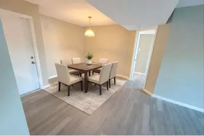 3085 Walnut Bend Lane #16, Houston, TX 77042 - Photo 2