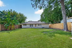 6734 Sharpcrest St, Houston, TX 77074 - Photo 36
