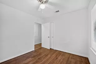 6734 Sharpcrest St, Houston, TX 77074 - Photo 30
