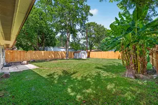 6734 Sharpcrest St, Houston, TX 77074 - Photo 38