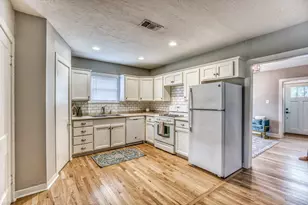 408 N Hunt St, Bellville, TX 77418 - Photo 10