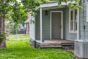408 N Hunt St, Bellville, TX 77418 - Photo 22