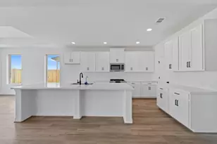 4117 Silver Falls Ln, League City, TX 77573 - Photo 8