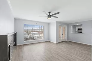 14600 Fonmeadow Dr, Houston, TX 77035 - Photo 10