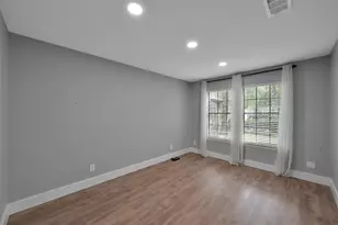 14 E Wandering Oak Dr, The Woodlands, TX 77381 - Photo 22