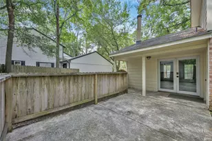 14 E Wandering Oak Dr, The Woodlands, TX 77381 - Photo 38