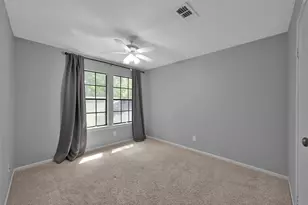 14 E Wandering Oak Dr, The Woodlands, TX 77381 - Photo 32