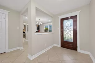 13703 Templar Ln, Sugar Land, TX 77498 - Photo 4