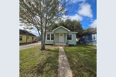 1003 Merchant Street, El Campo, TX 77437 - Photo 1