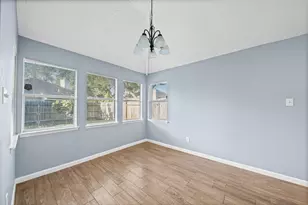 11059 Landsbury Cir, Houston, TX 77099 - Photo 12