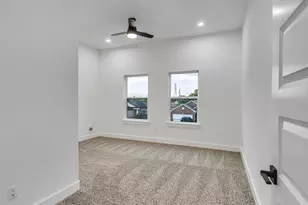 3510 Grassmere St, Houston, TX 77051 - Photo 2