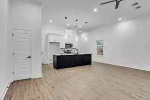 3510 Grassmere St, Houston, TX 77051 - Photo 14