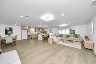 12318 Queensbury Ln, Houston, TX 77024 - Photo 14