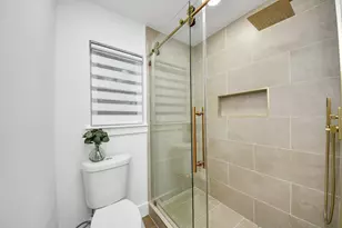 12318 Queensbury Ln, Houston, TX 77024 - Photo 40