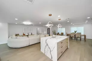 12318 Queensbury Ln, Houston, TX 77024 - Photo 28