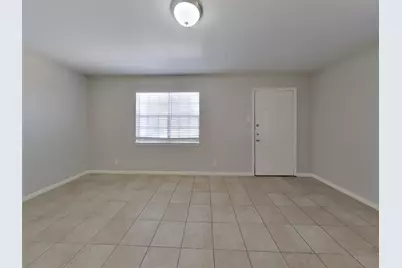 411 E Carby Road, Houston, TX 77037 - Photo 16