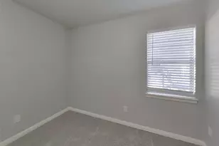 411 E Carby Rd, Houston, TX 77037 - Photo 12